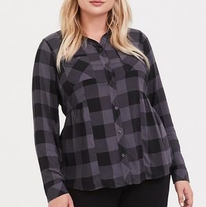💋 2/$30 - NWT Torrid Plaid Button Down Top
